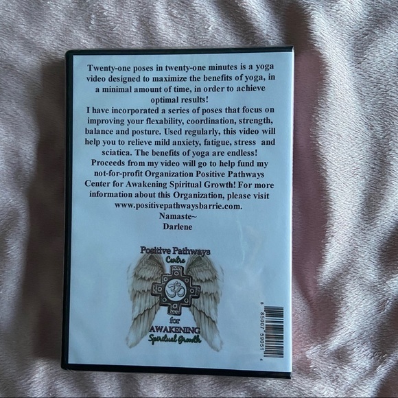 🎈 Yoga DVD new in package HOST PICK! - Picture 2 of 2
